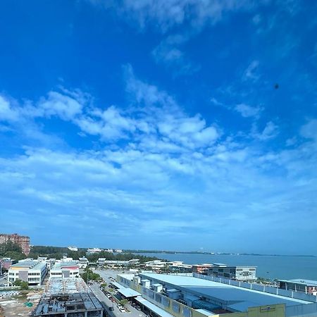 Private Condo Port Dickson Waterfront מראה חיצוני תמונה