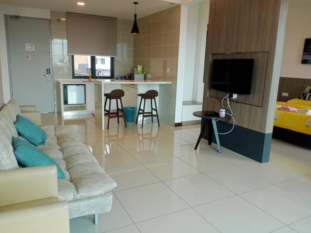 Private Condo Port Dickson Waterfront מראה חיצוני תמונה