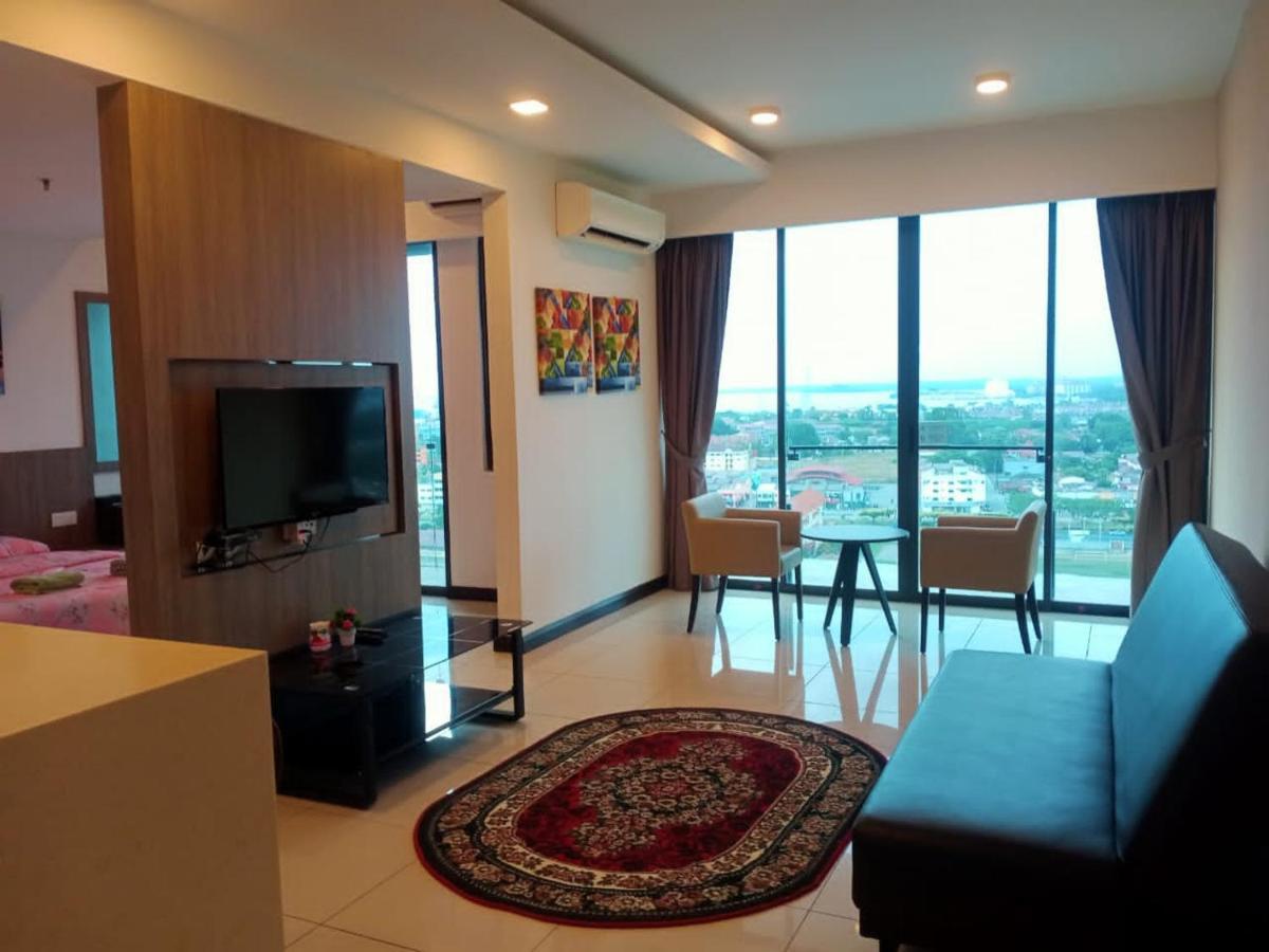 Private Condo Port Dickson Waterfront מראה חיצוני תמונה