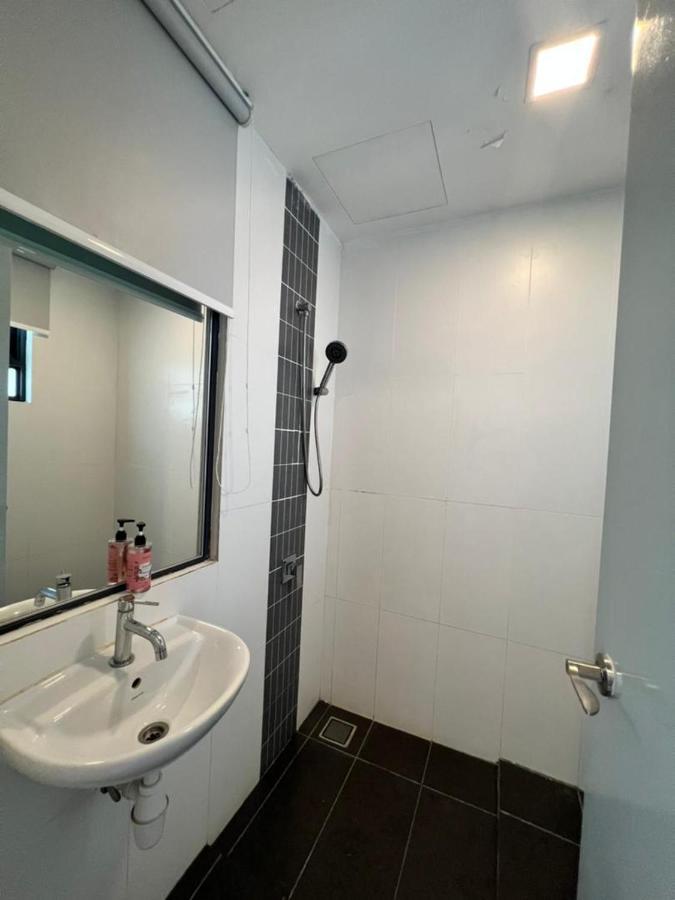 Private Condo Port Dickson Waterfront מראה חיצוני תמונה