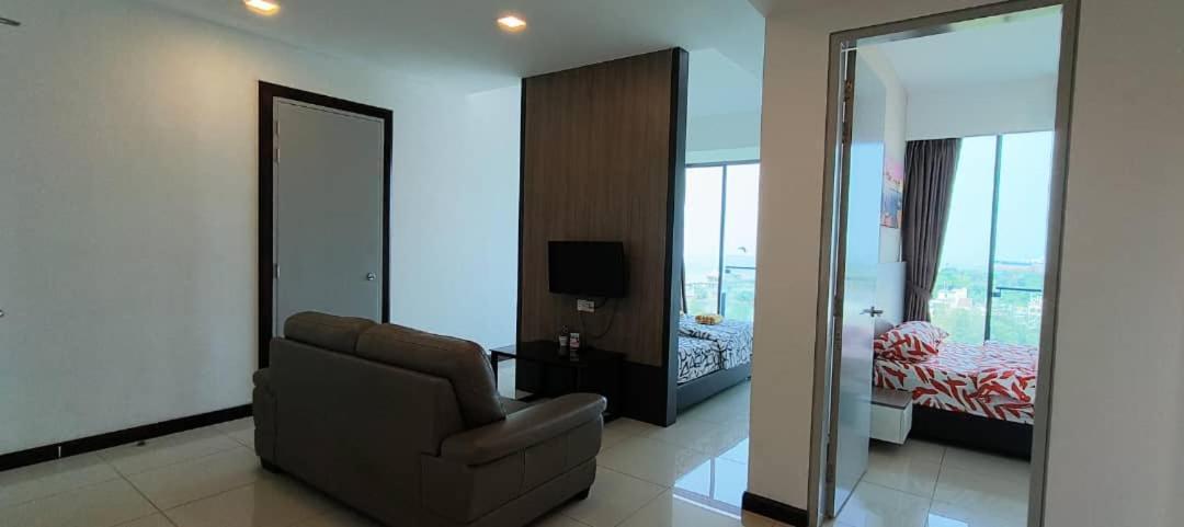 Private Condo Port Dickson Waterfront מראה חיצוני תמונה
